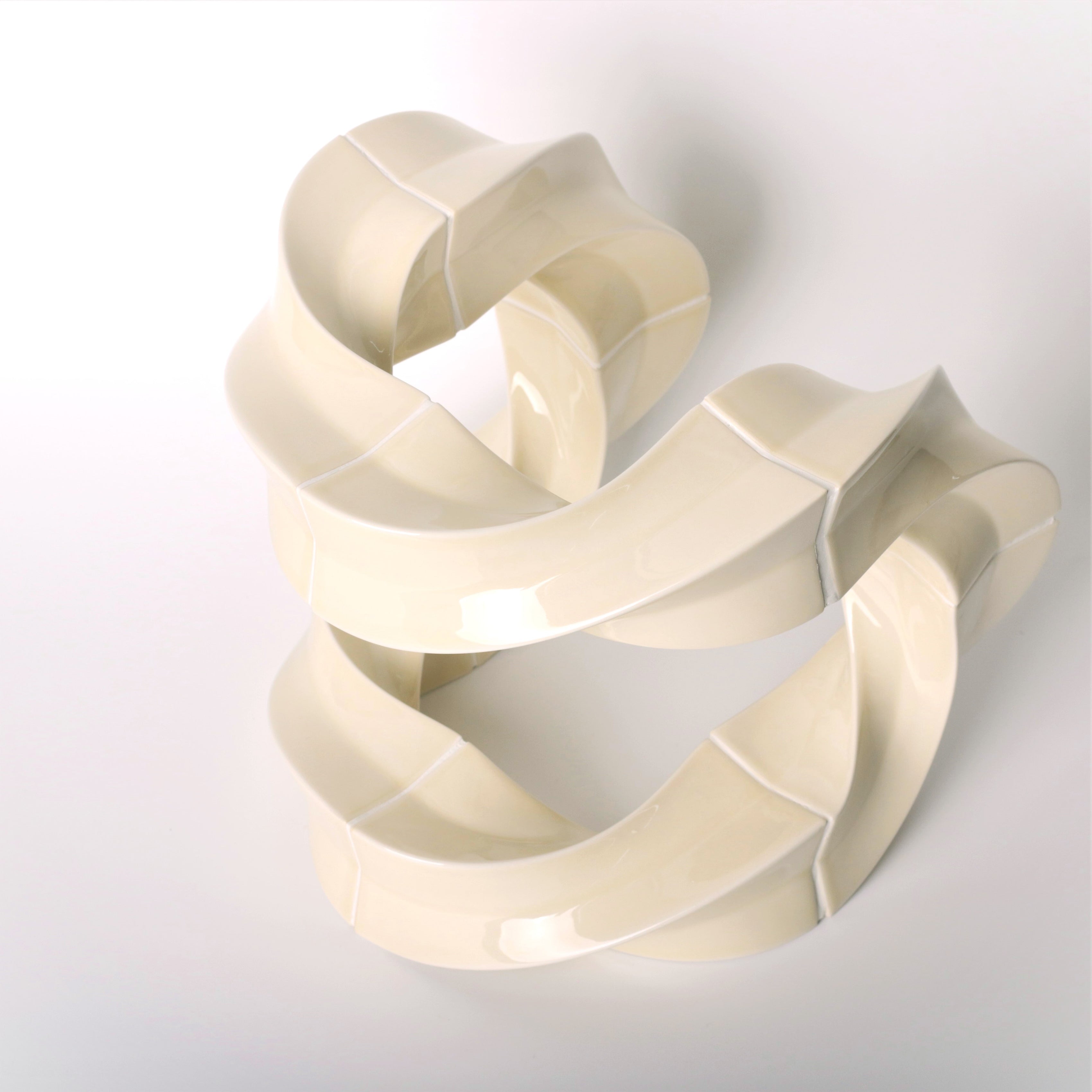 MOBIUS STRIP OBJECT - BEIGE